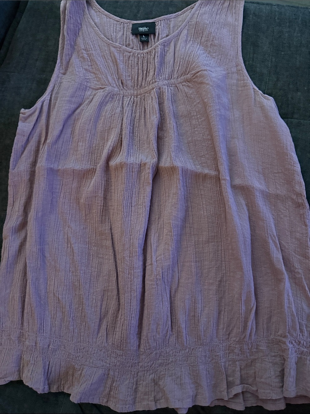 Mossino Lightweight Lavender Sleeveless Textured Tank with Ruffle Hem